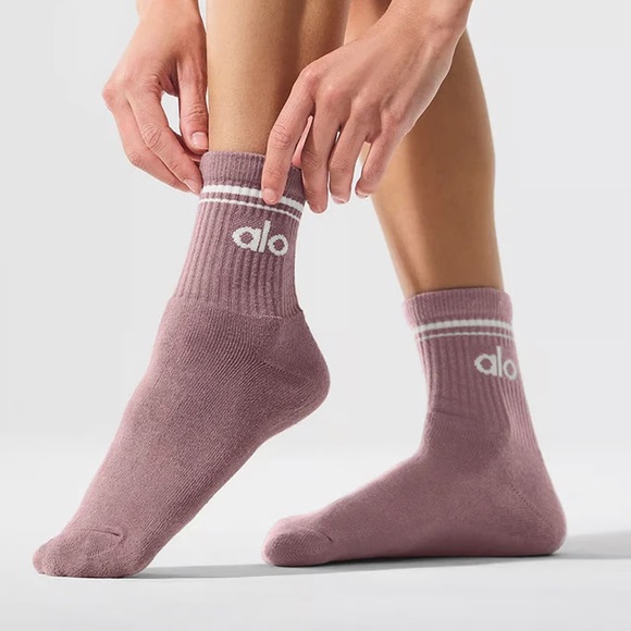 ALO Yoga Unisex Half Crew Sock - Picture 1 of 3